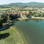 Terrain de camping municipal au bord du lac de Besse sur Issole